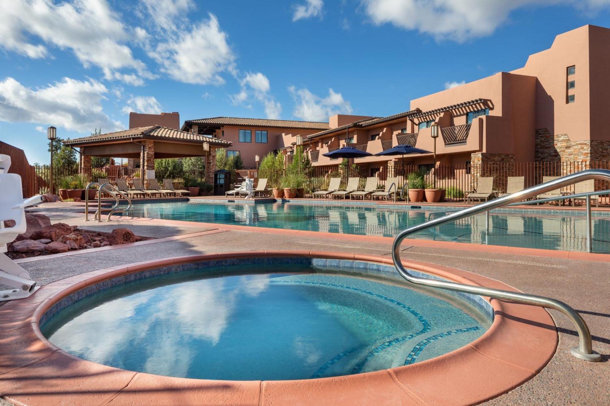 Courtyard By Marriott Sedona Hotell Exteriör bild
