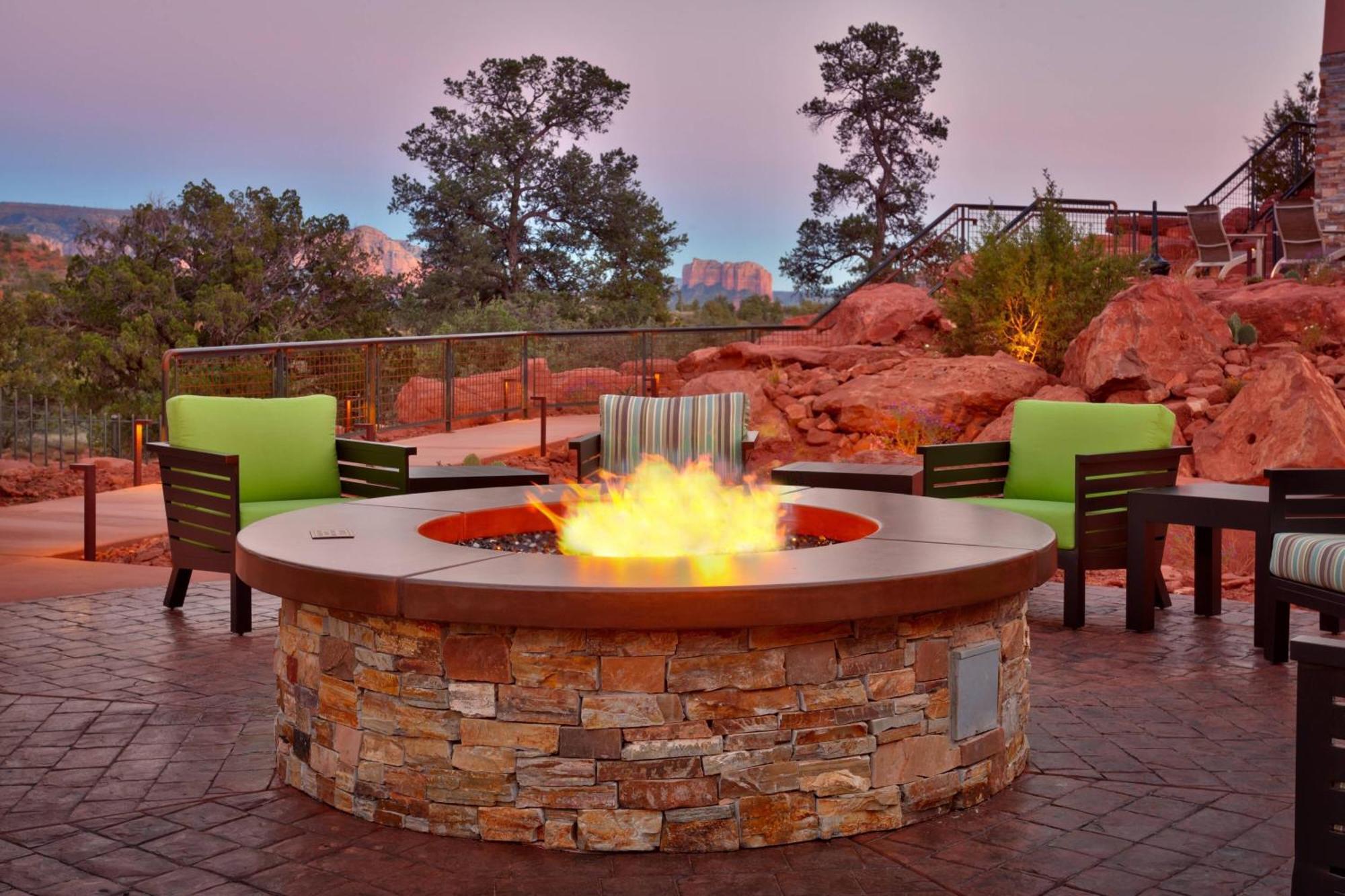 Courtyard By Marriott Sedona Hotell Exteriör bild