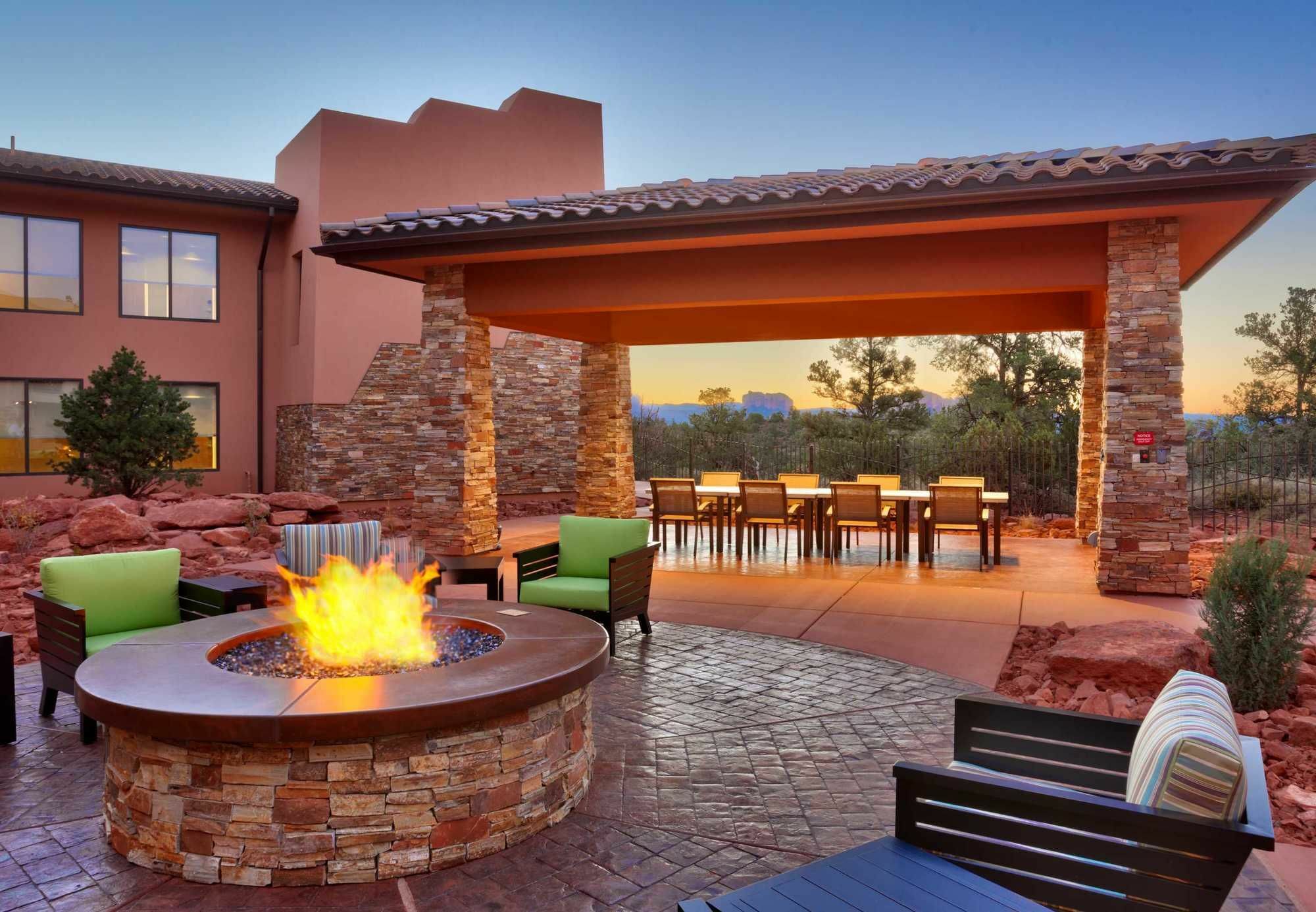 Courtyard By Marriott Sedona Hotell Exteriör bild